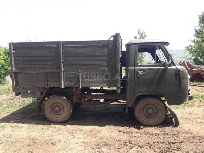 UAZ 3303 1985, 142,000 km - 2.4 l - Yardımlı