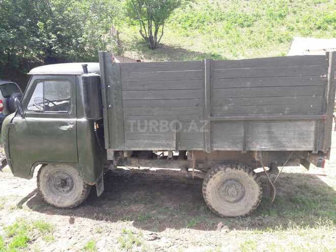 UAZ 3303 1985, 142,000 km - 2.4 l - Yardımlı