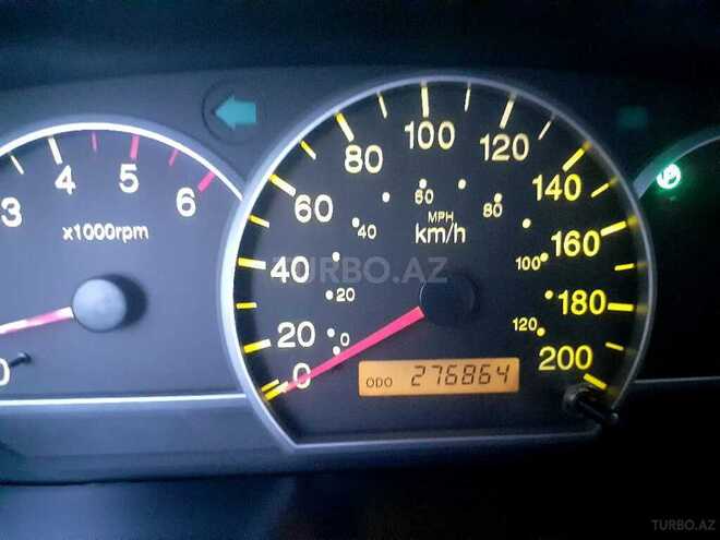 Kia Carens 2004, 277,000 km - 2.0 l - Bakı