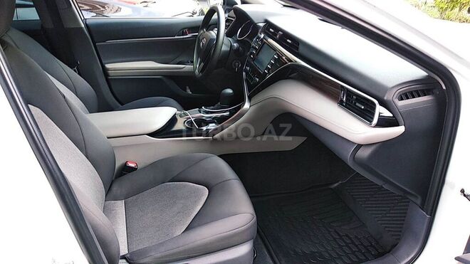 Toyota Camry 2018, 71,977 km - 2.5 l - Bakı