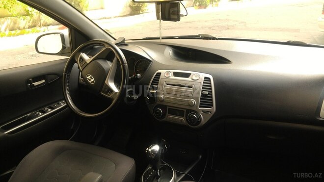Hyundai i20 2009, 74,300 km - 1.6 л - Bakı