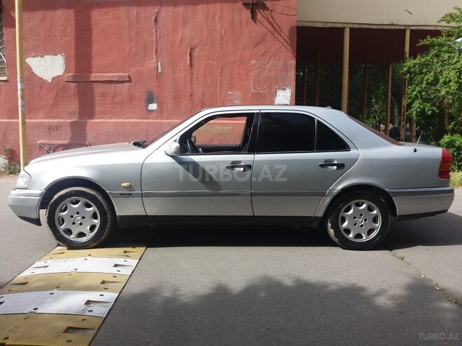 Mercedes C 180 1995, 386,406 km - 1.8 l - Bakı