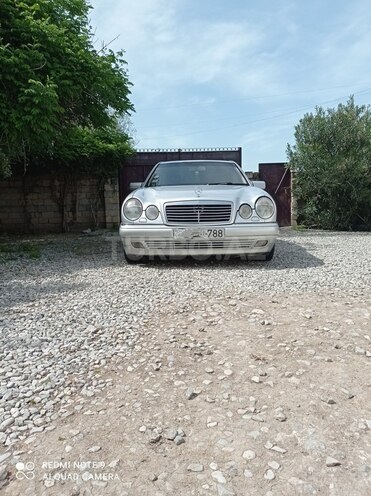 Mercedes E 240 1998, 296,000 km - 2.4 л - Kürdəmir