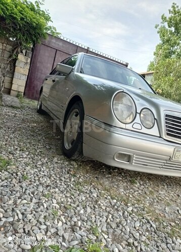 Mercedes E 240 1998, 296,000 km - 2.4 л - Kürdəmir