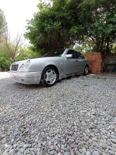 Mercedes E 240 1998, 296,000 km - 2.4 л - Kürdəmir