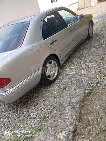 Mercedes E 240 1998, 296,000 km - 2.4 л - Kürdəmir