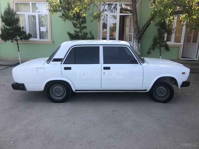 LADA (VAZ) 2107 2009, 155,000 km - 1.6 l - Quba