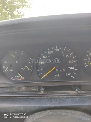 Mercedes 190 1990, 302,295 km - 2.0 l - Bakı