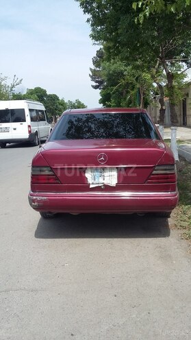 Mercedes E 250 1991, 250,000 km - 2.5 л - İmişli