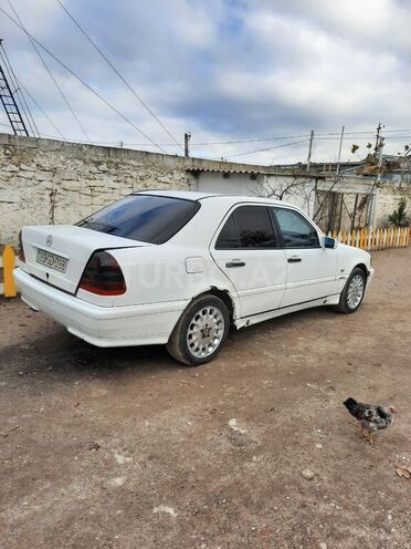 Mercedes C 220 1998, 300,000 km - 2.2 l - Bakı