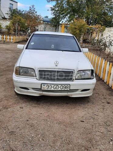 Mercedes C 220 1998, 300,000 km - 2.2 l - Bakı