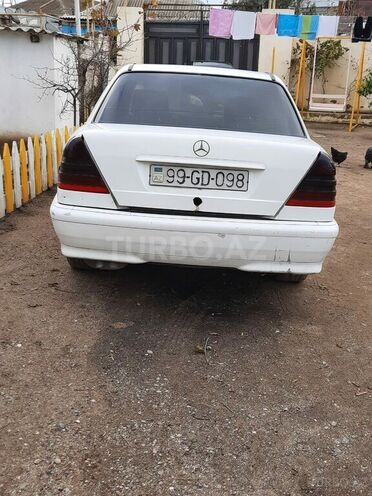 Mercedes C 220 1998, 300,000 km - 2.2 l - Bakı