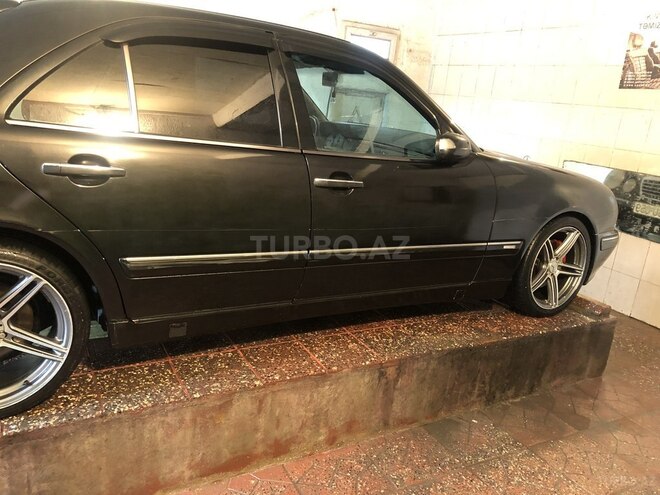 Mercedes E 320 1998, 288,000 km - 3.2 л - Bakı