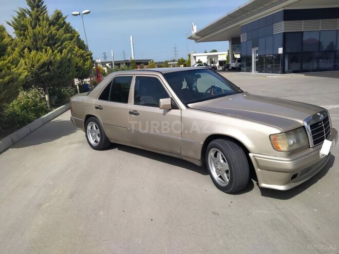 Mercedes E 250 1991, 475,000 km - 2.5 l - Bakı