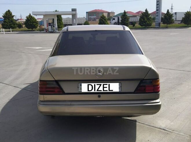 Mercedes E 250 1991, 475,000 km - 2.5 l - Bakı