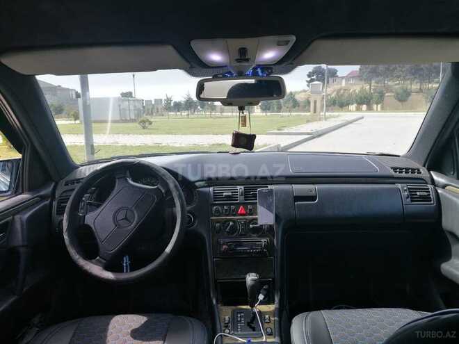 Mercedes E 230 1997, 430,000 km - 2.3 л - Bakı