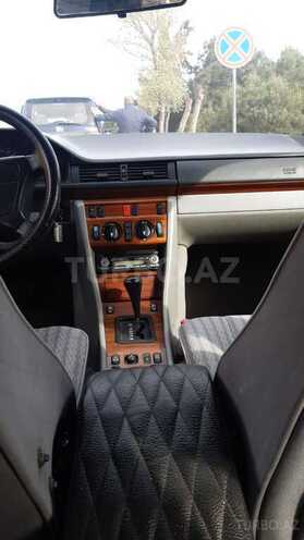 Mercedes E 300 1993, 200,000 km - 3.0 л - Sumqayıt