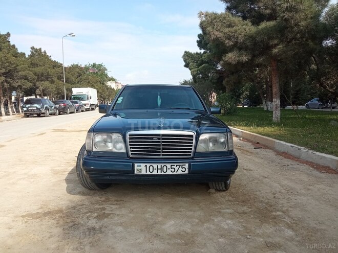 Mercedes E 220 1993, 537,065 km - 2.2 l - Sumqayıt