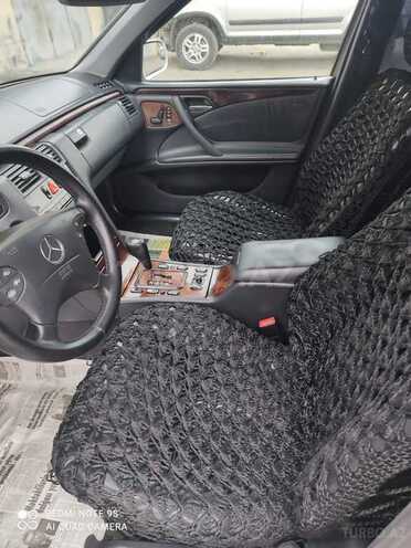Mercedes E 240 2000, 264,000 km - 2.4 l - Bakı