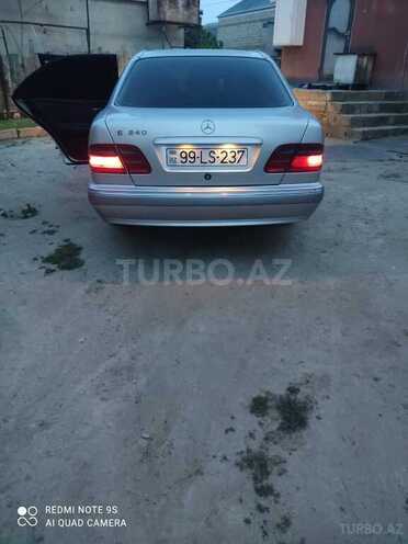 Mercedes E 240 2000, 264,000 km - 2.4 l - Bakı