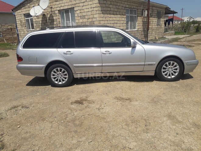 Mercedes E 220 1999, 350,000 km - 2.2 l - Sumqayıt