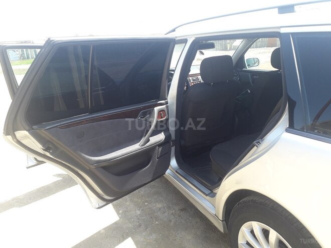Mercedes E 220 1999, 350,000 km - 2.2 l - Sumqayıt