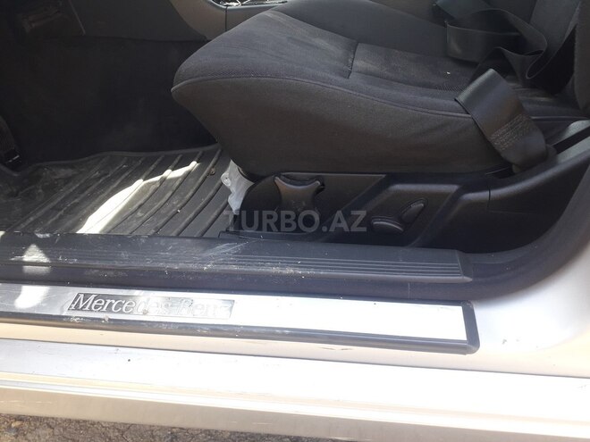 Mercedes E 220 1999, 350,000 km - 2.2 l - Sumqayıt