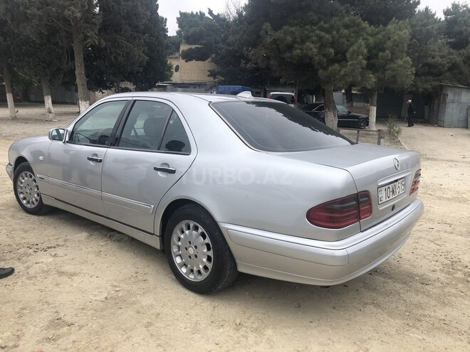 Mercedes E 280 1998, 389,760 km - 2.8 l - Bakı