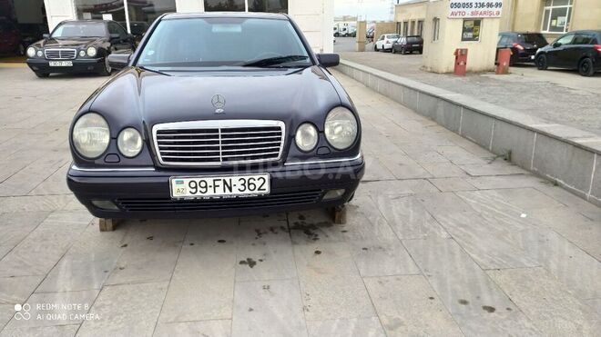 Mercedes E 240 1999, 275,000 km - 2.4 l - Sumqayıt