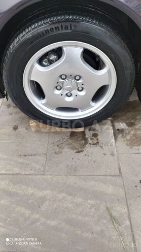 Mercedes E 240 1999, 275,000 km - 2.4 l - Sumqayıt