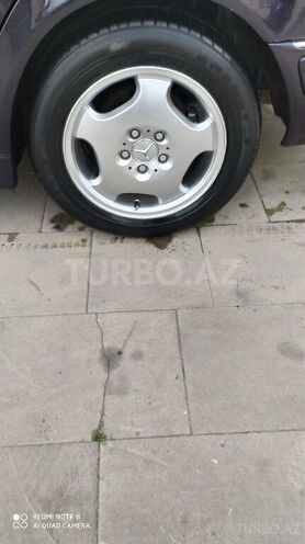 Mercedes E 240 1999, 275,000 km - 2.4 l - Sumqayıt