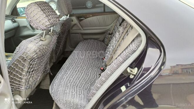 Mercedes E 240 1999, 275,000 km - 2.4 l - Sumqayıt