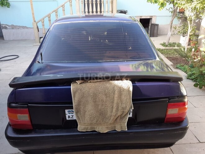 Opel Vectra 1990, 321,852 km - 1.6 l - Sumqayıt