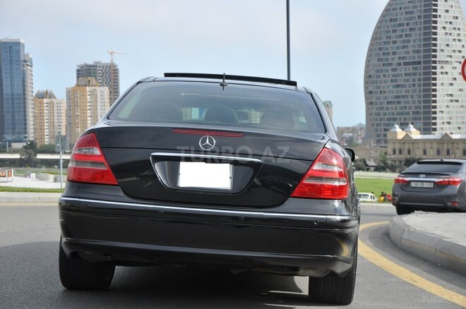 Mercedes E 320 2004, 435,000 km - 3.2 л - Bakı