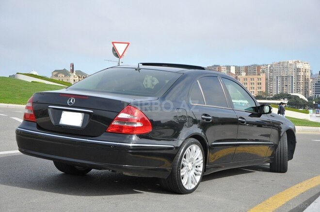 Mercedes E 320 2004, 435,000 km - 3.2 л - Bakı