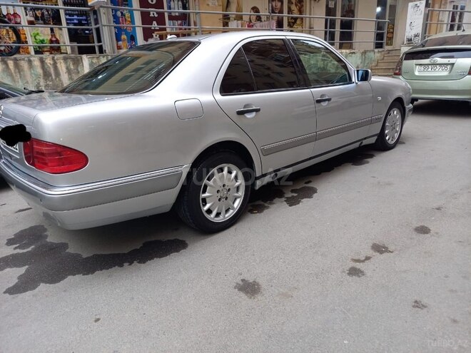Mercedes E 220 1997, 396,000 km - 2.2 л - Bakı