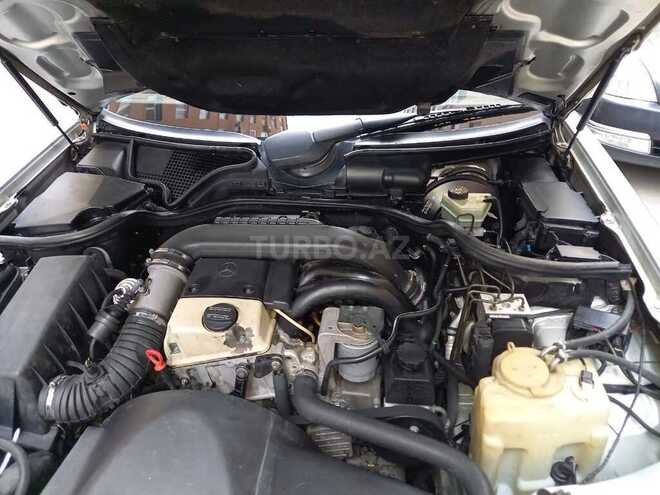 Mercedes E 220 1997, 396,000 km - 2.2 л - Bakı