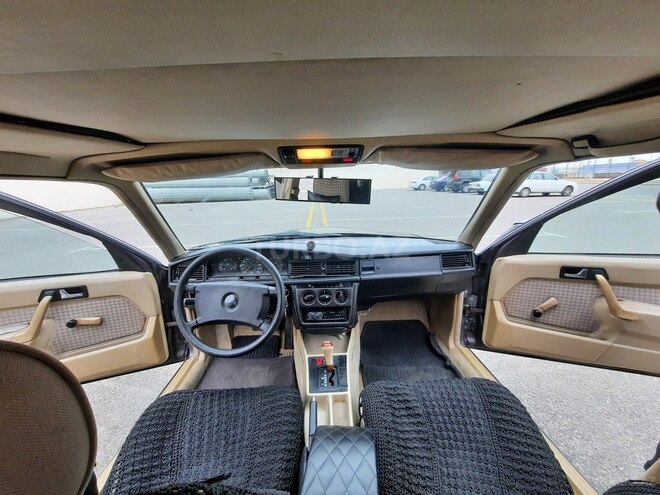 Mercedes 190 1993, 257,000 km - 2.0 l - Sumqayıt