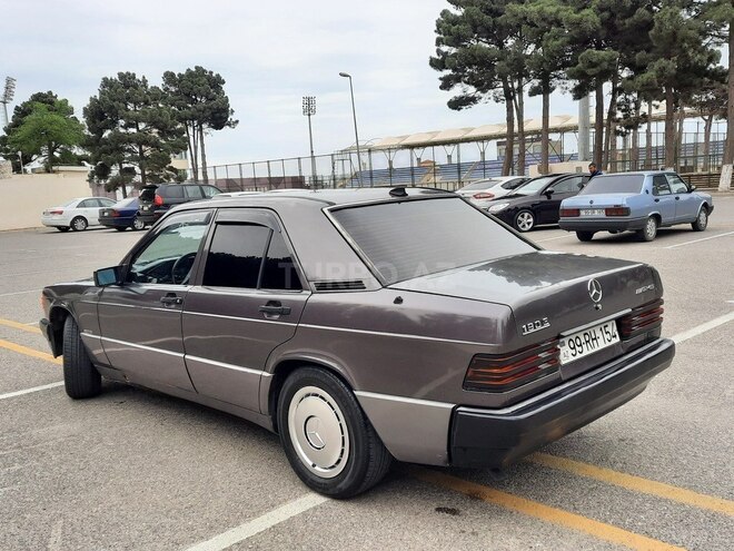 Mercedes 190 1993, 257,000 km - 2.0 l - Sumqayıt