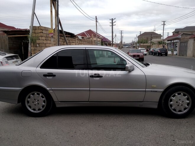 Mercedes C 200 1997, 218,556 km - 2.0 l - Bakı