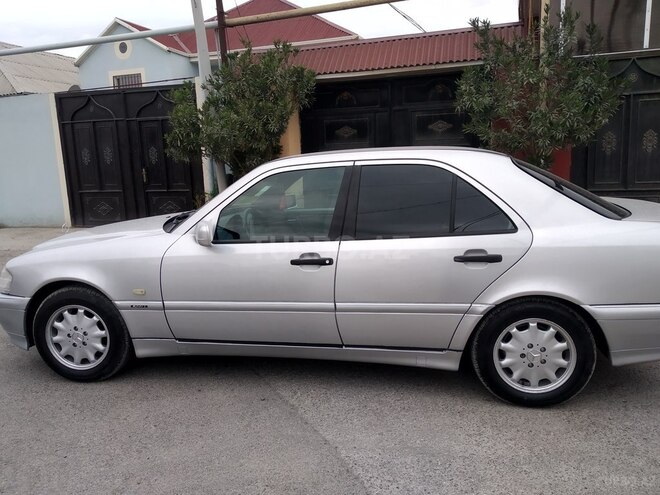 Mercedes C 200 1997, 218,556 km - 2.0 l - Bakı