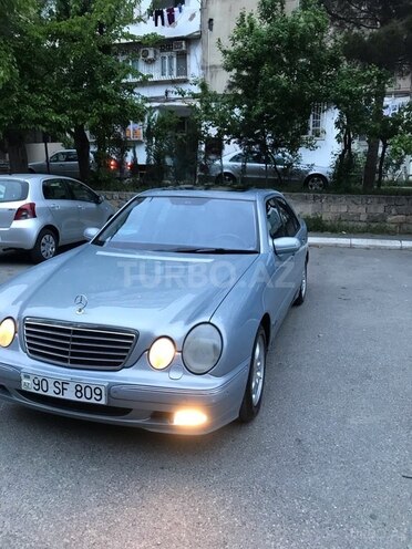 Mercedes E 240 1999, 490,000 km - 2.4 l - Bakı