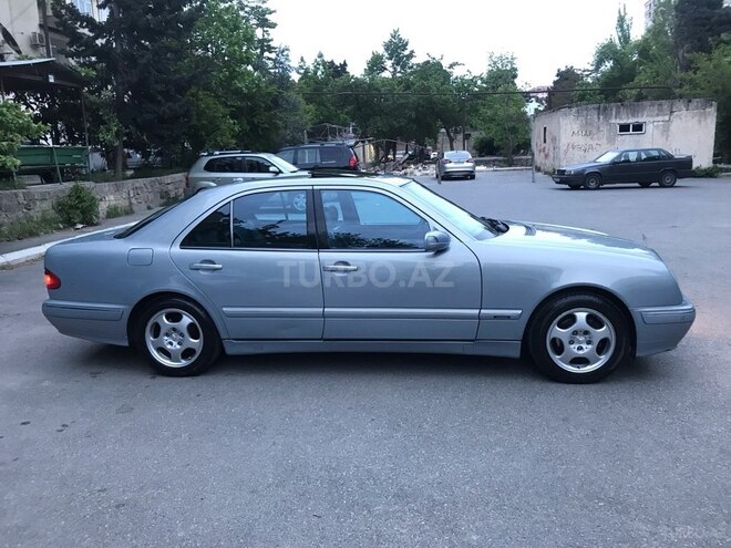 Mercedes E 240 1999, 490,000 km - 2.4 l - Bakı