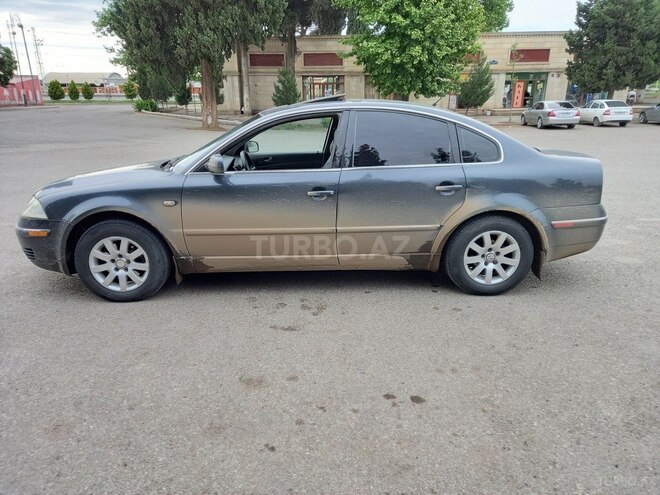 Volkswagen Passat 2001, 248,741 km - 1.8 l - Gəncə