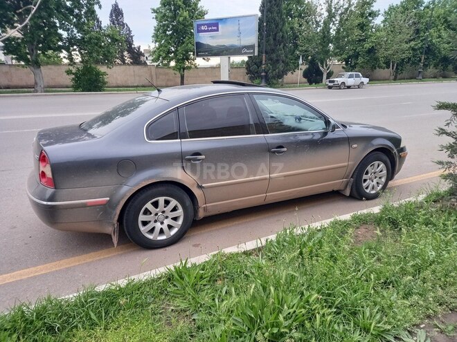 Volkswagen Passat 2001, 248,741 km - 1.8 l - Gəncə