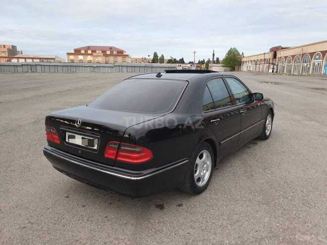 Mercedes E 240 2000, 266,000 km - 2.4 l - Bərdə