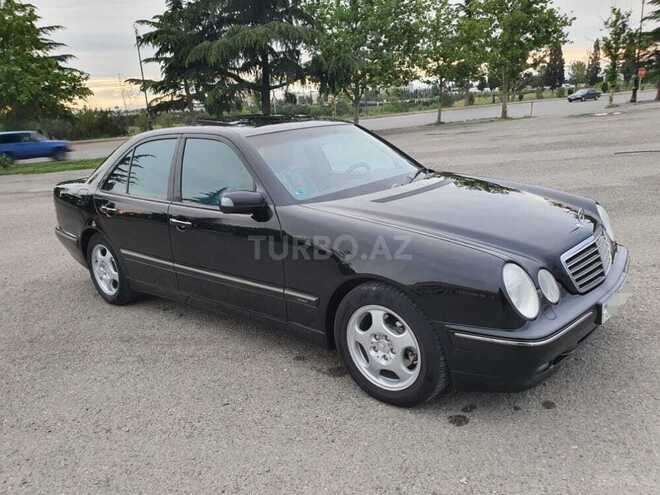 Mercedes E 240 2000, 266,000 km - 2.4 l - Bərdə
