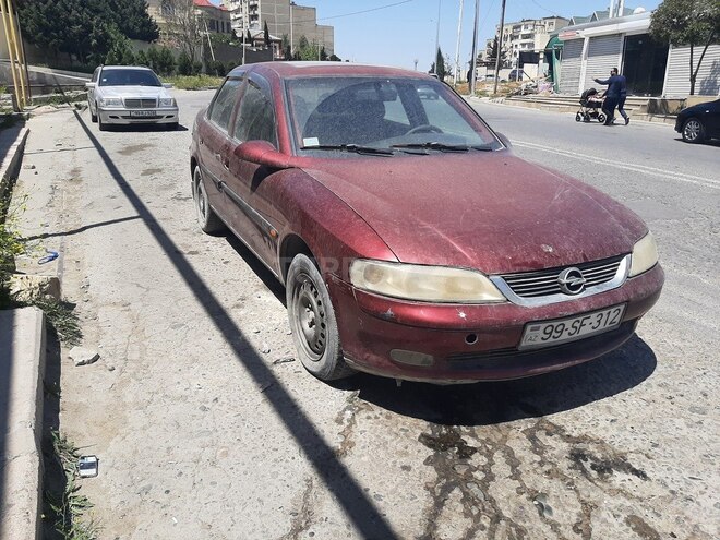 Opel Vectra 1996, 235,000 km - 2.0 l - Bakı