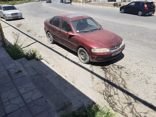 Opel Vectra 1996, 235,000 km - 2.0 l - Bakı