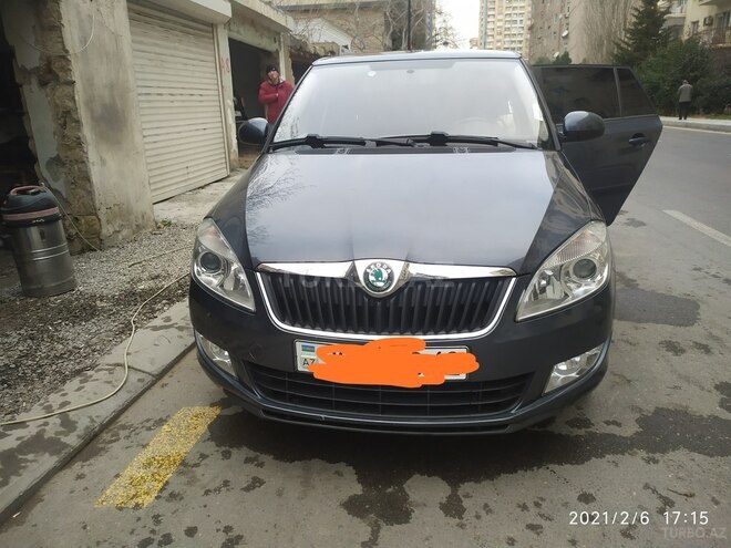Skoda Fabia 2012, 115,000 km - 1.6 l - Bakı